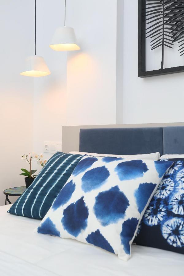 Apartment Blue Wave *